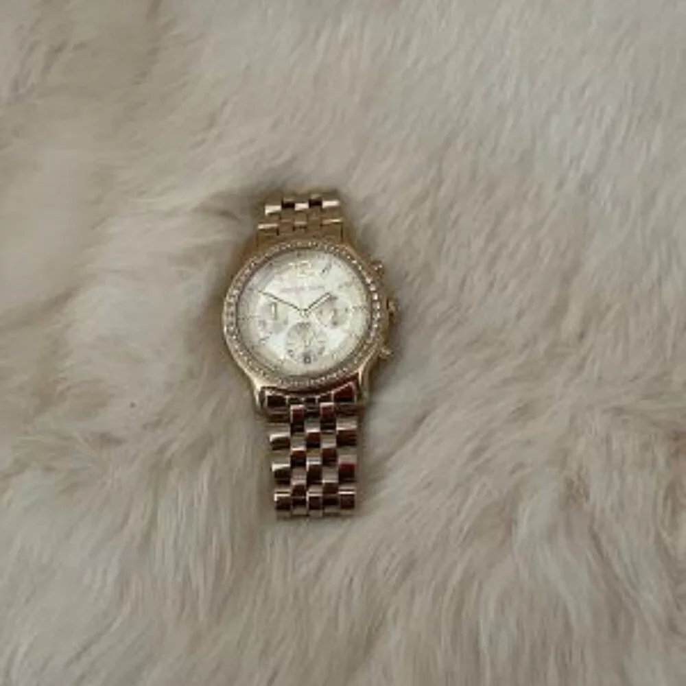 Michael Kors Gold Tone Big Face Ladies Watch. MK5982
